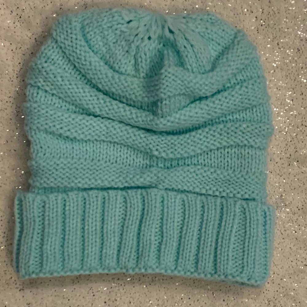Ladies AQUA Knit Winter Beanie Hat - Picture 8 of 8
